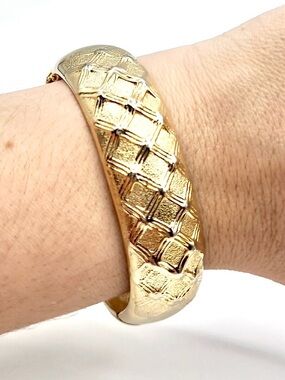 Vintage Gold Tone Hinged Bangle Bracelet Textured Wide Cuff